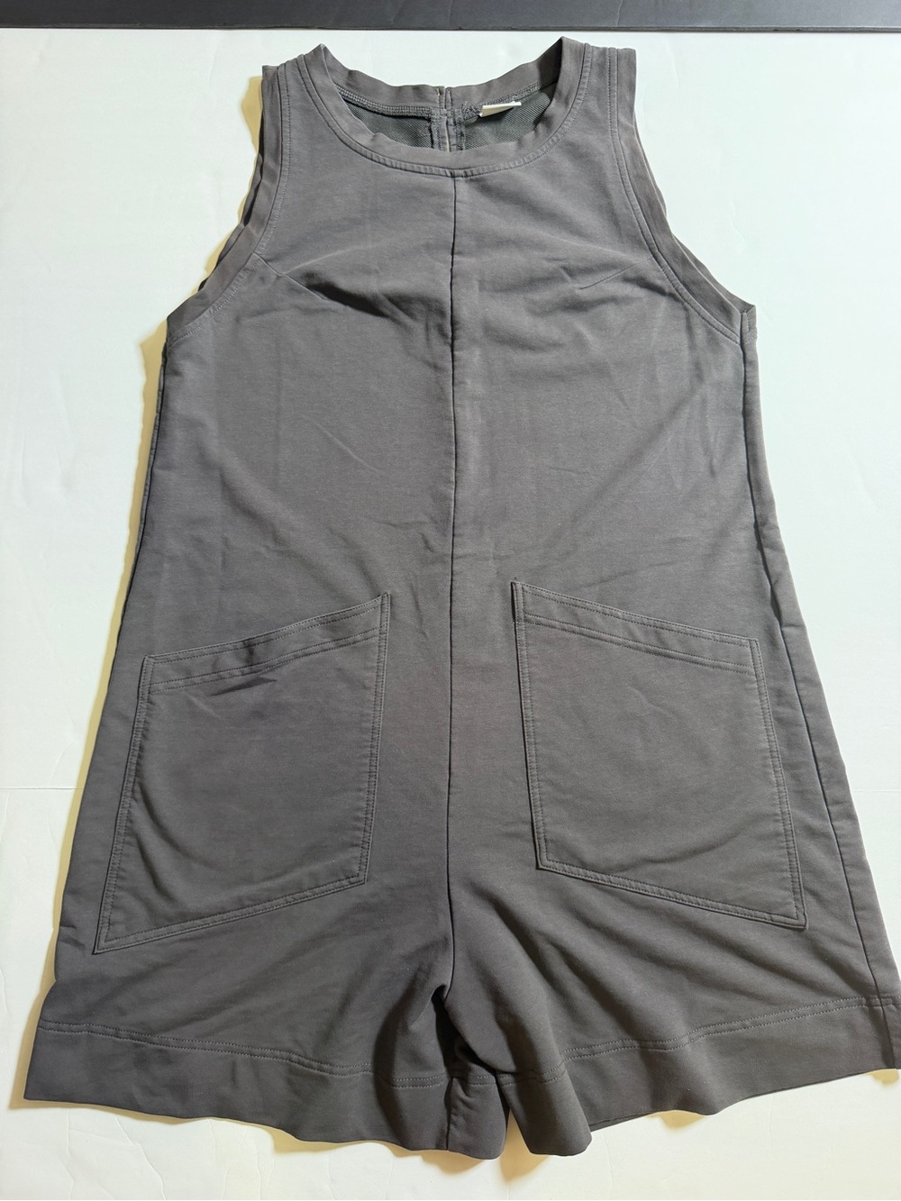 XIEERDUO Sleeveless Gray Brown Cotton Romper with Front Pockets